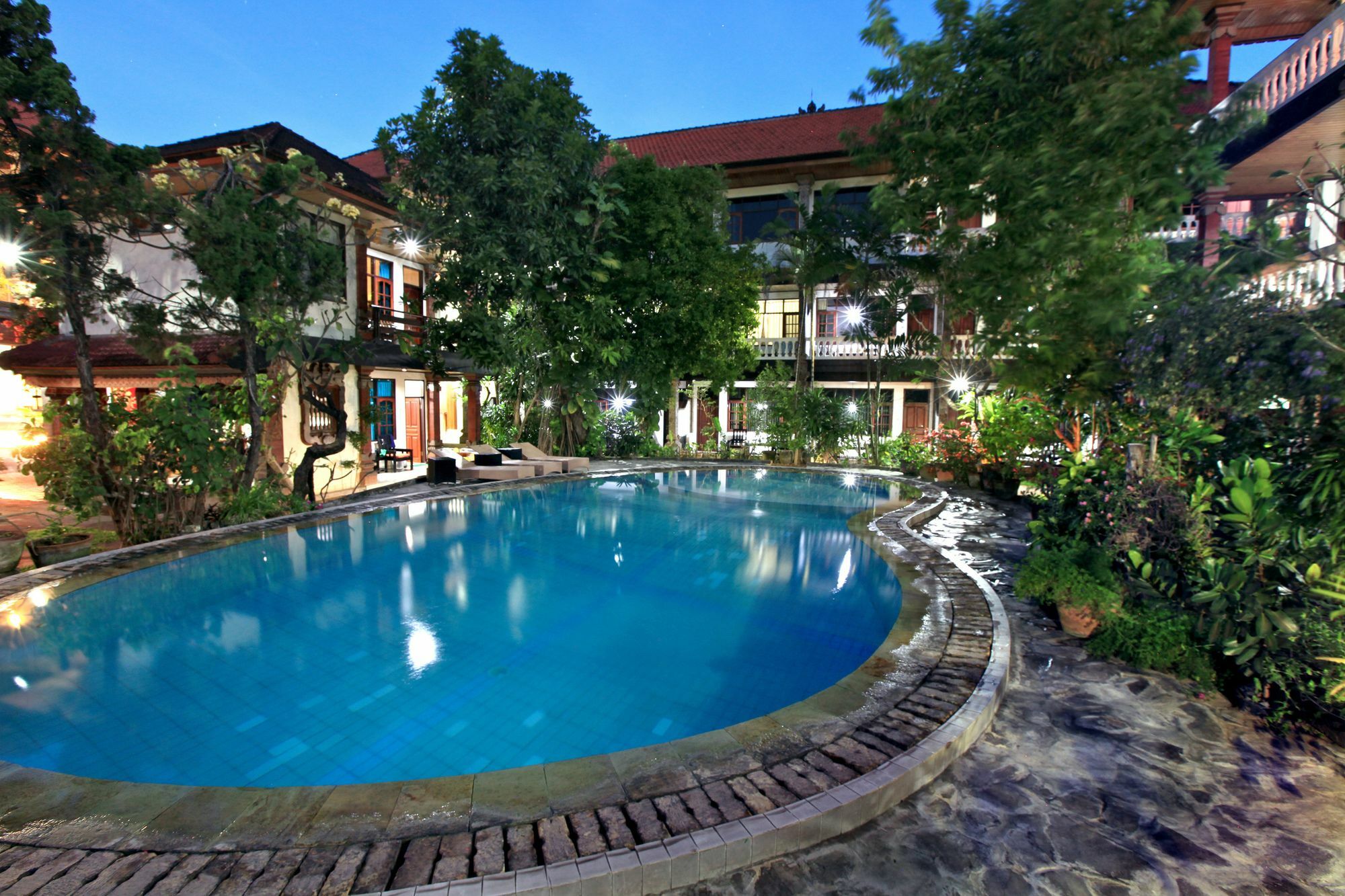 Kuta Dormitory At Simpang Inn Extérieur photo